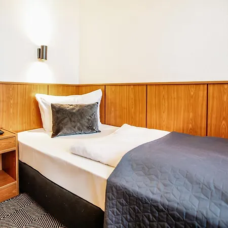 Und Restaurant Gartenstadt Bed & Breakfast 3*