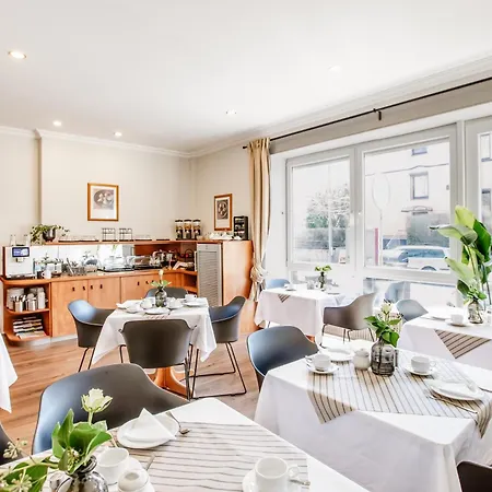 Und Restaurant Gartenstadt 3* エアフルト