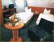 Und Restaurant Gartenstadt ベッド・アンド・ブレックファスト エアフルト