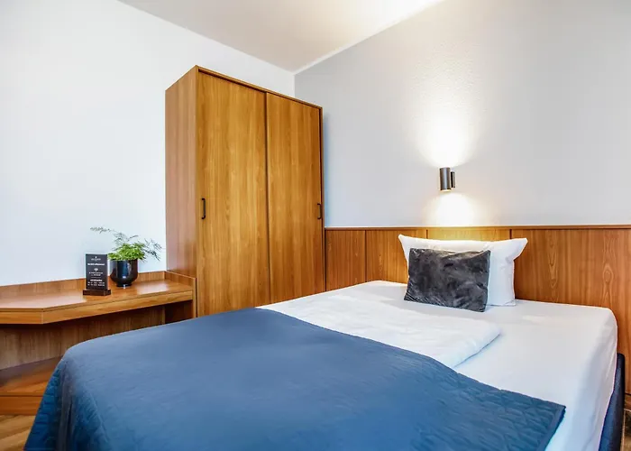 Bed & Breakfast Gartenstadt 3*